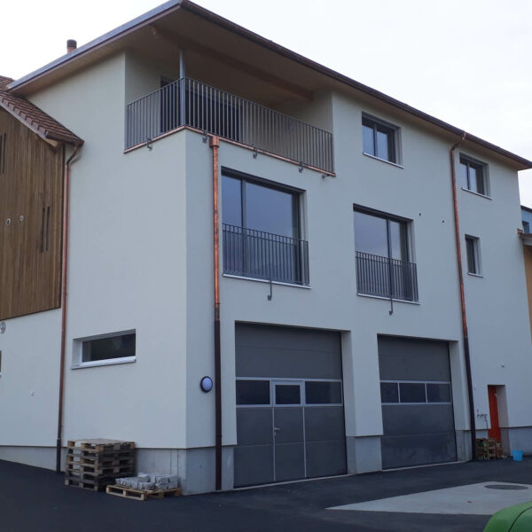 B&B mit Wohnung und Garage