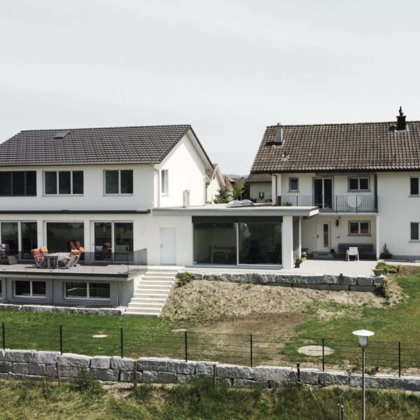 Neubau Einfamilienhaus mit Einliegerwohnung