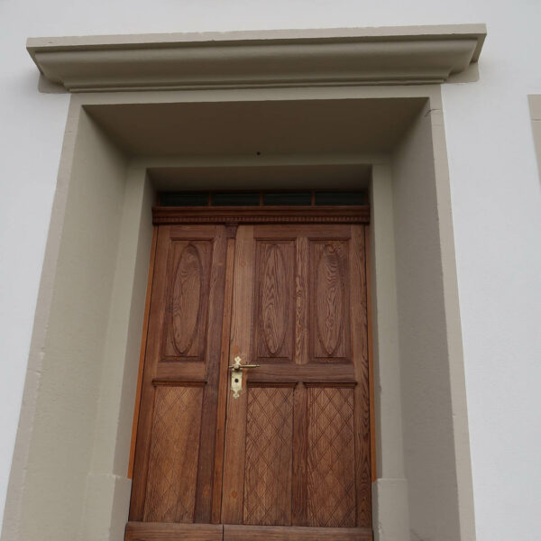 Erneuerung der historischen Eingangtüre