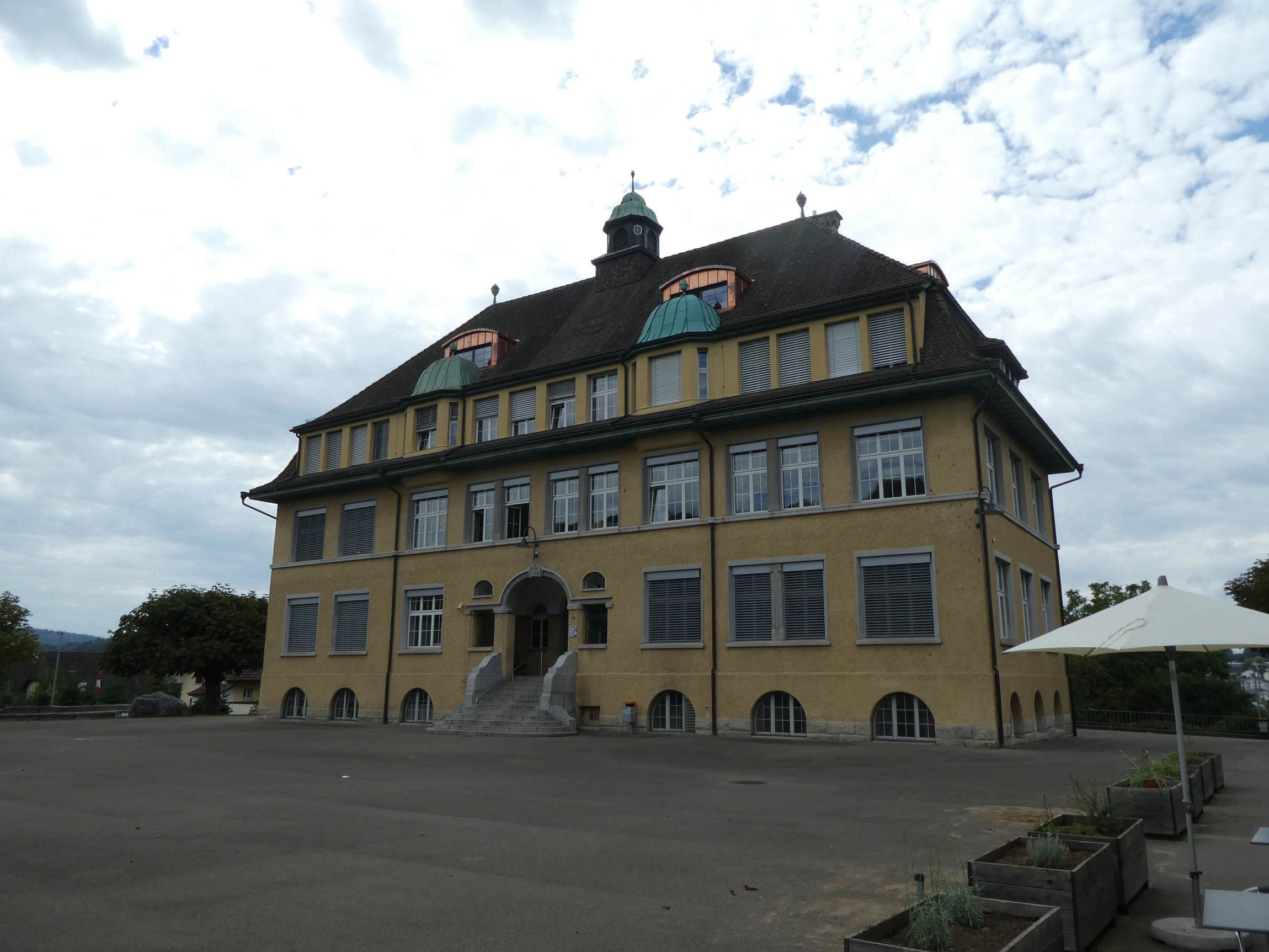 Einbau Lukarne Schulhaus Othmarsingen