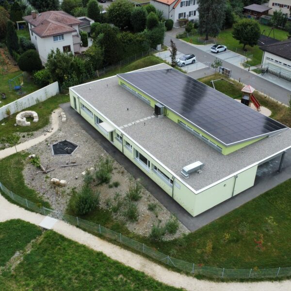 Areal Kindergarten mit Spielplatz