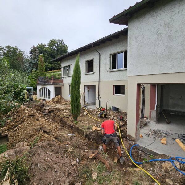 Einbau neue Kanalisation und Dachwasser-Leitung