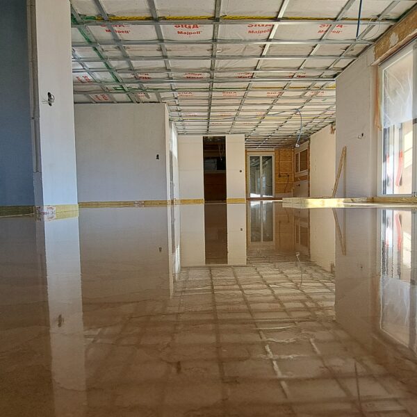 frischer Unterlagsboden